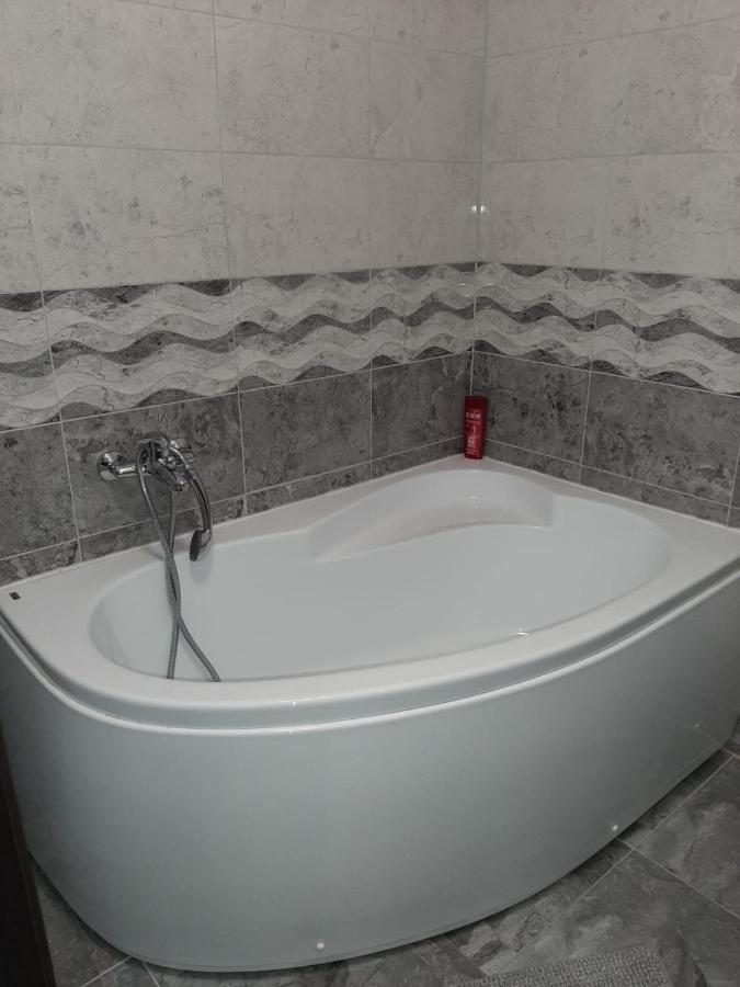 Luxury Daniel Apartament Residence Militari Rosu Bagian luar foto