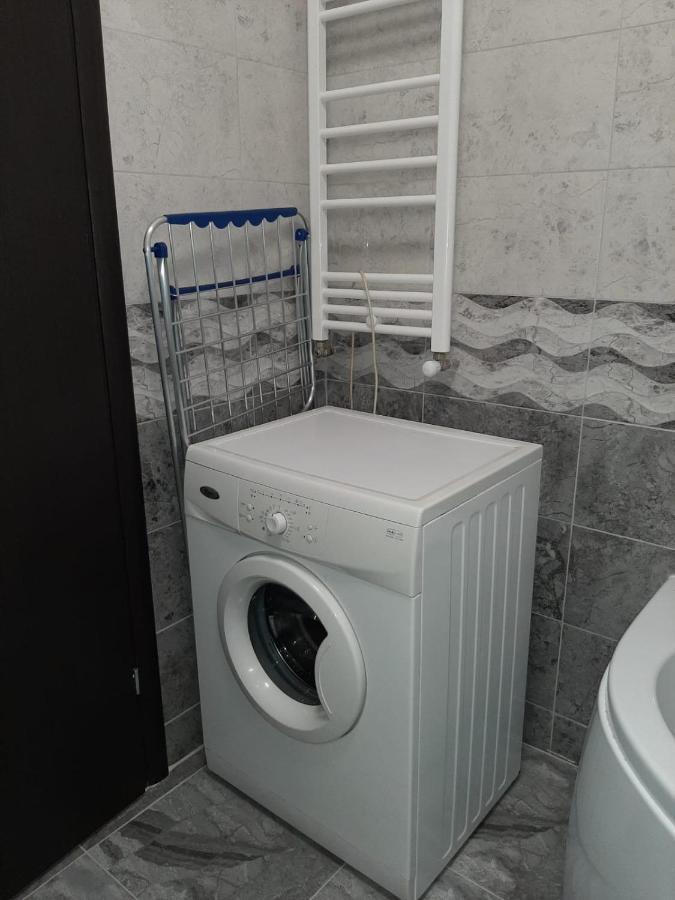 Luxury Daniel Apartament Residence Militari Rosu Bagian luar foto