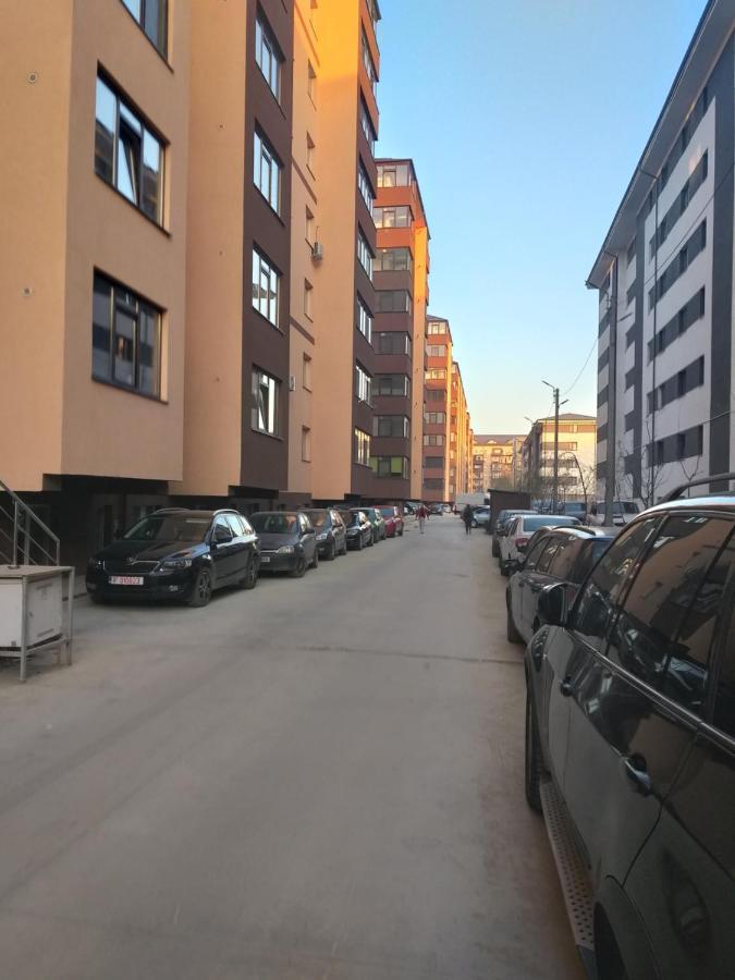 Luxury Daniel Apartament Residence Militari Rosu Bagian luar foto