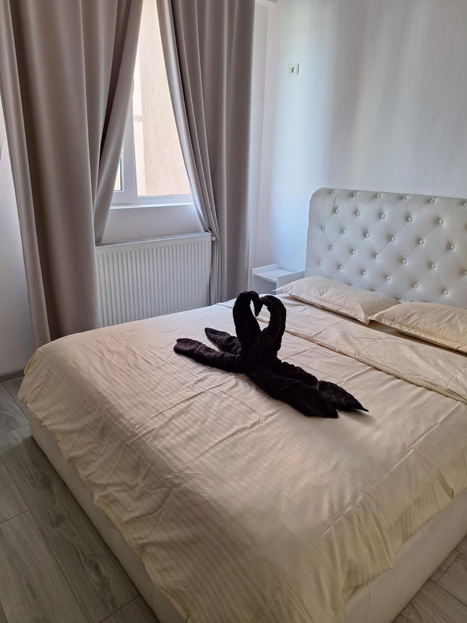 Luxury Daniel Apartament Residence Militari Rosu Bagian luar foto